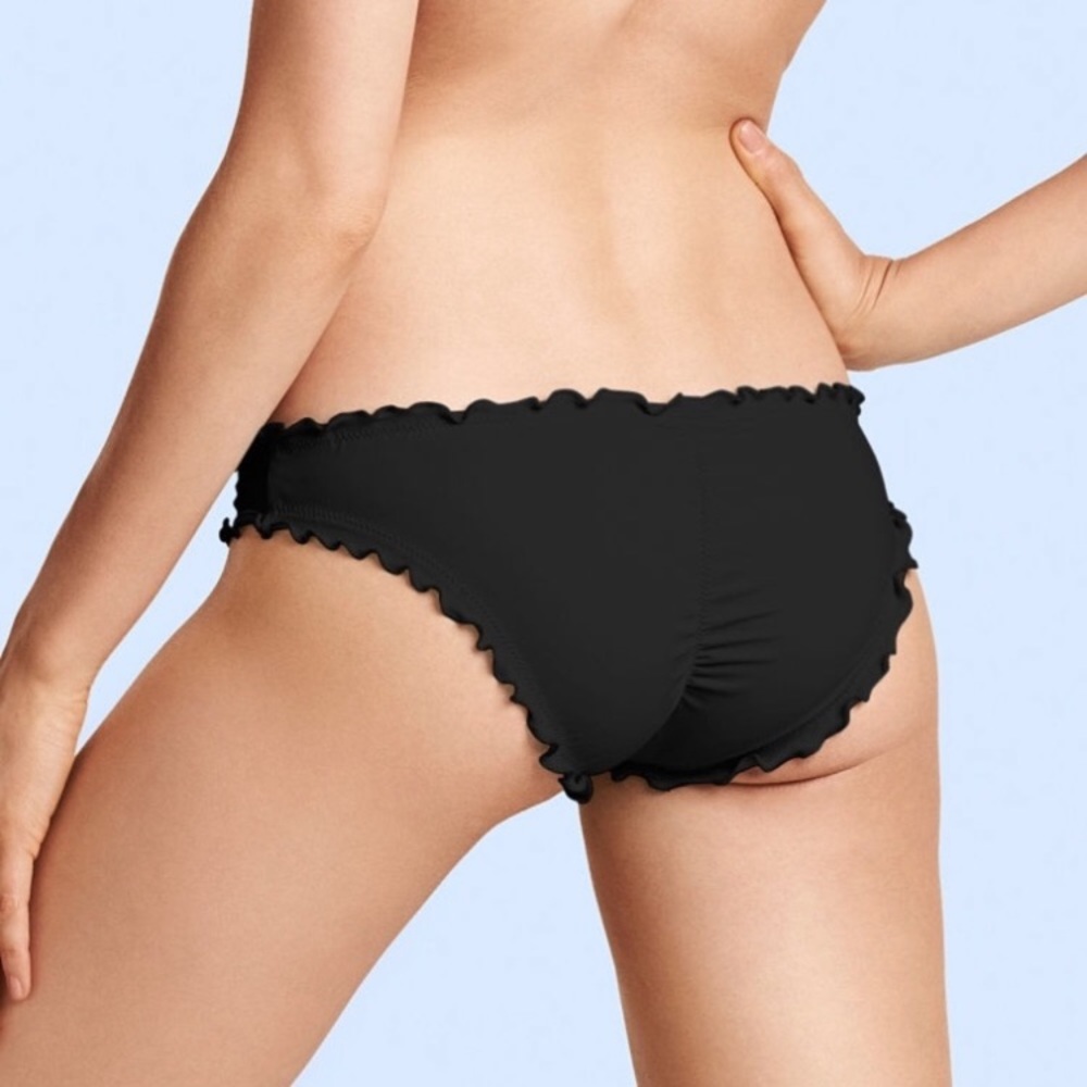 🌿 Victoria’s Secret Ruffle Cheeky Bikini Bottom